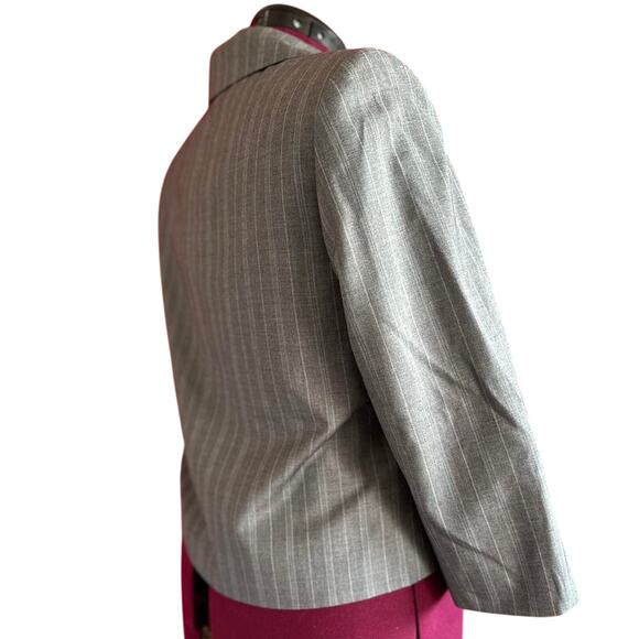 Vintage Blazer Womens Size 12P Gray Large Buttons Retro Business Casual Office - Picture 3 of 7